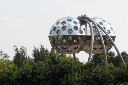 Admiral Brommy Statue